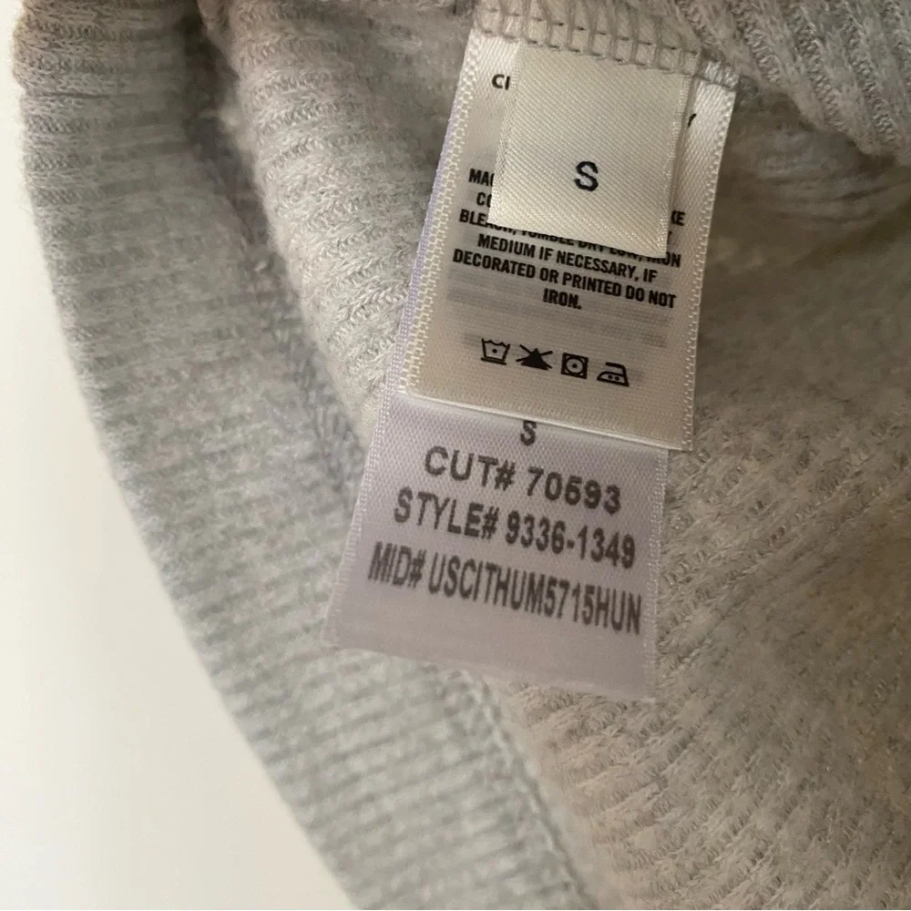 Citizens of Humanity Bree Baby Tee in Heather Grey - Picture 5 of 7